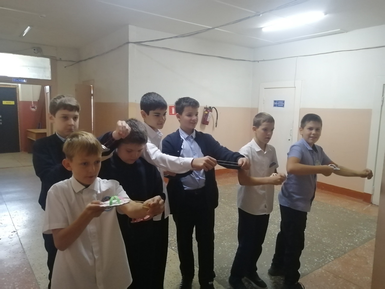 Летающие тарелки на уроках труда Летающие тарелки на уроках труда