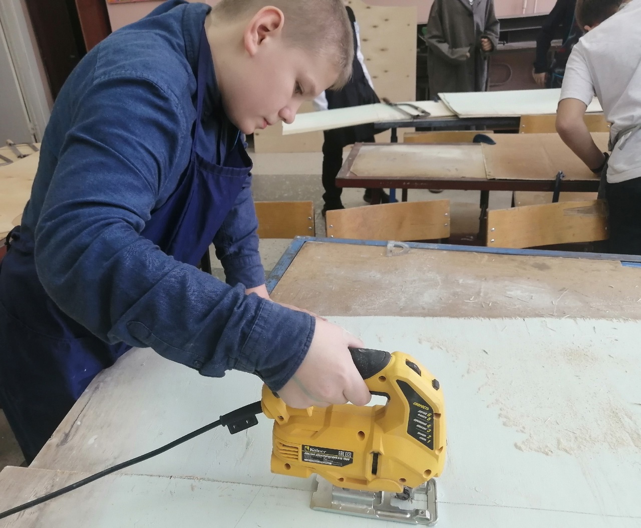 Знакомство с электролобзиком Знакомство с электролобзиком.