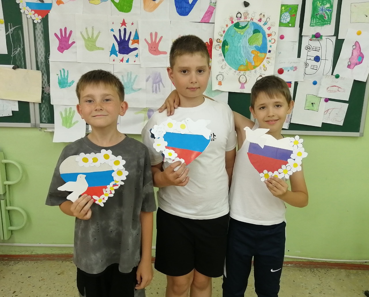 Открытки-поздравления ко Дню России Открытки-поздравления ко Дню России.
